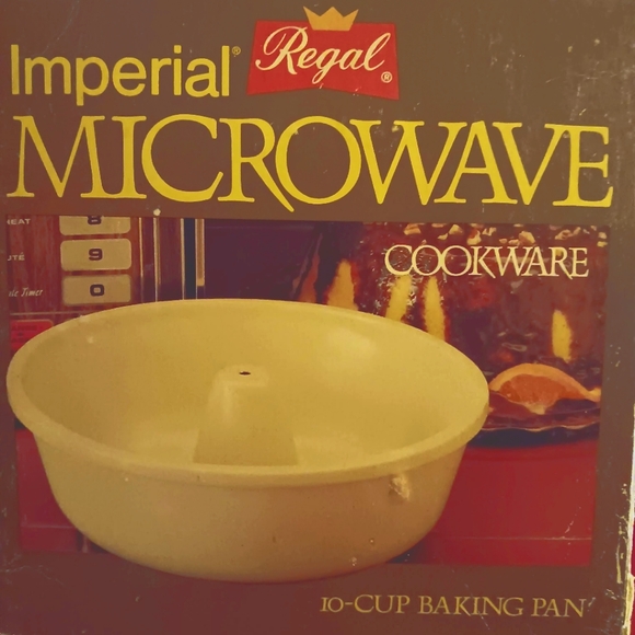 Vintage Regal Imperial Microwave Cookware Bundt Shaped 10-cup Baking Pan - Picture 1 of 9